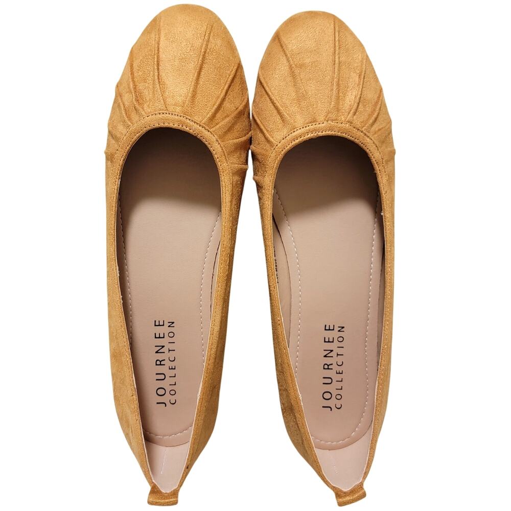 Journee Collection Women Tannya Ruched Ballet Flats Size US 9.5M Tan Faux Suede - Picture 3 of 5